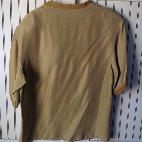 Wonderful Vintage Gold Silk T-Shirt Top - Picture 5 of 5